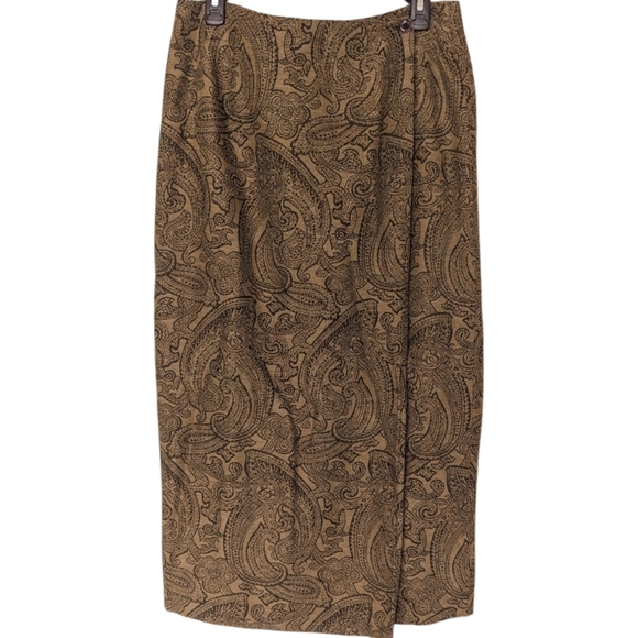 Neutral warm brown and black paisley wrap skirt with purple button - Picture 1 of 7